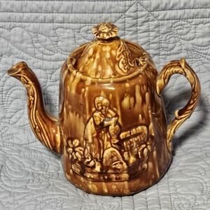 Rockingham Pottery- Rebecca at the Well Teapot EUC